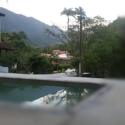 Отель Sitio Cantinho Da Paz Кашуэйрас-ди-Макаку Экстерьер фото